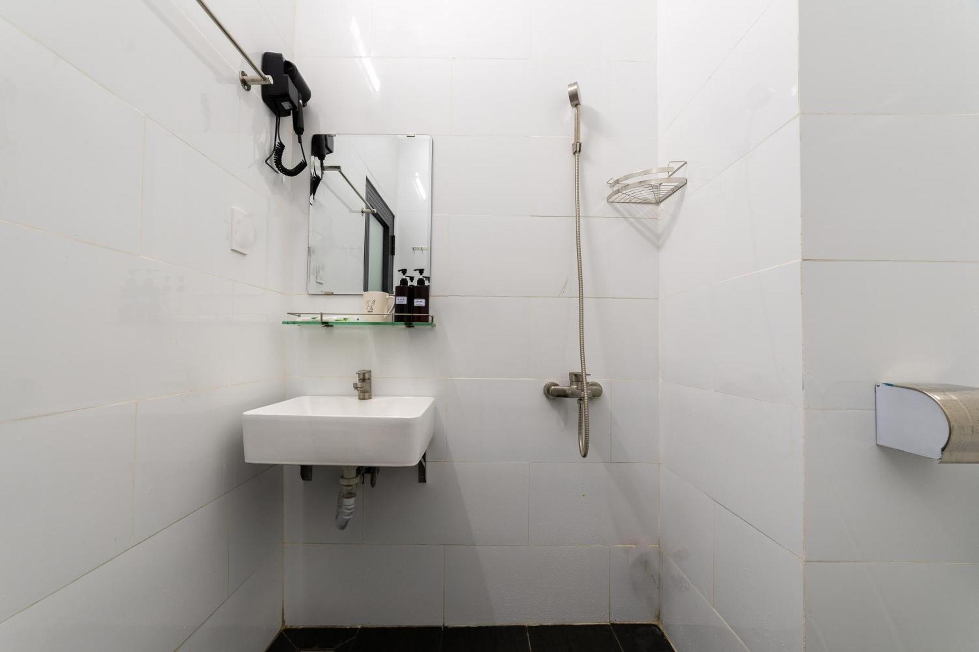 Thien Quoc Hotel Thành Pho Ho Chí Minh Esterno foto